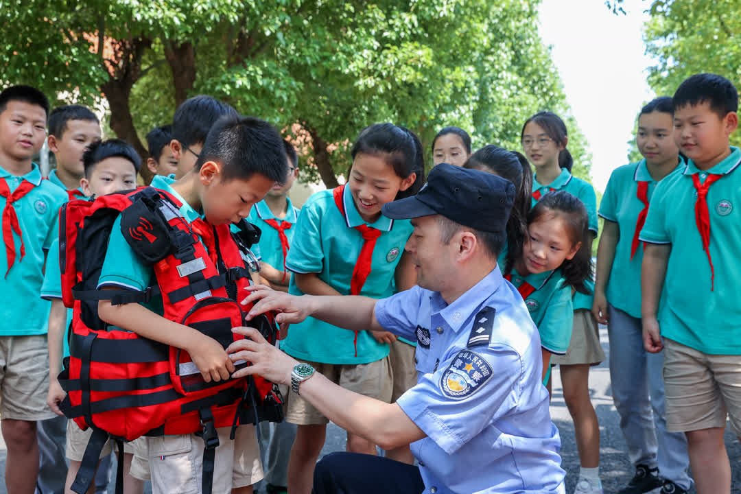 学习防溺水 安全度暑假