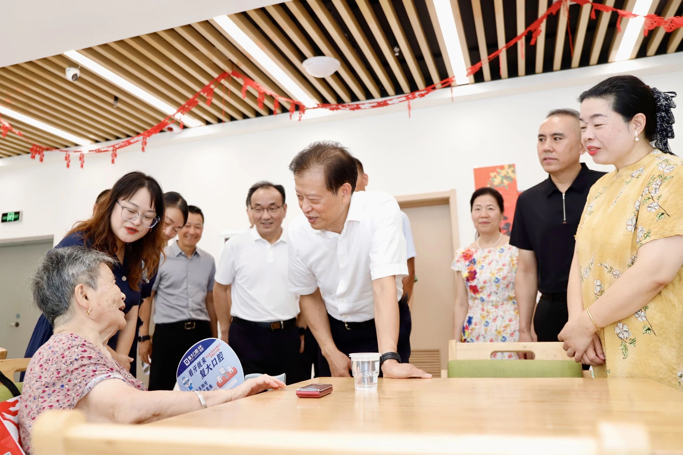 孙贤龙带队检查居家养老服务条例执行情况 深入贯彻落实法规要求 推动我市养老服务再上新台阶