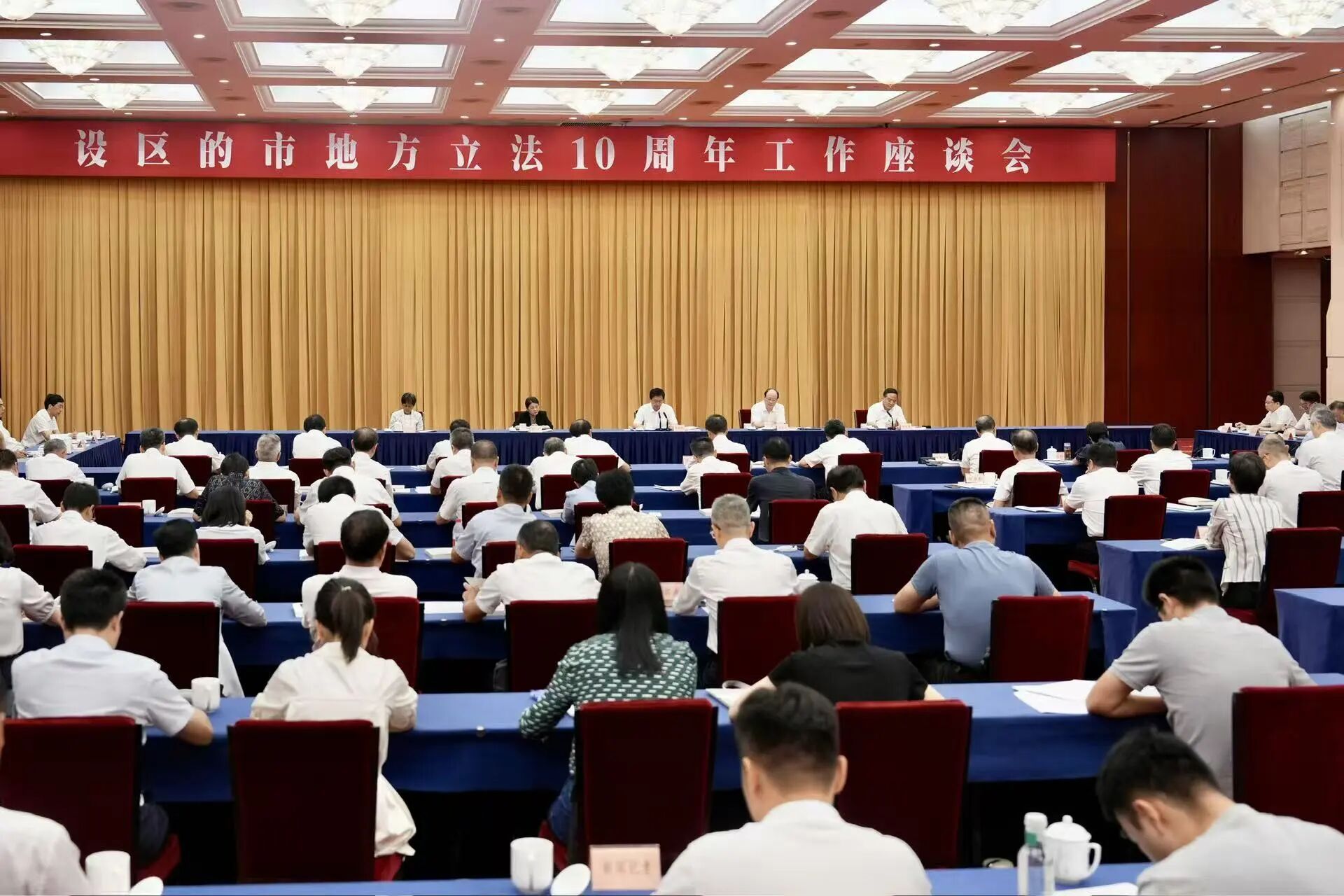 孙贤龙在设区的市地方立法10周年工作座谈会上作交流发言 聚焦主线 提质增效 以良法善治助推高质量发展建设生态文明典范城市