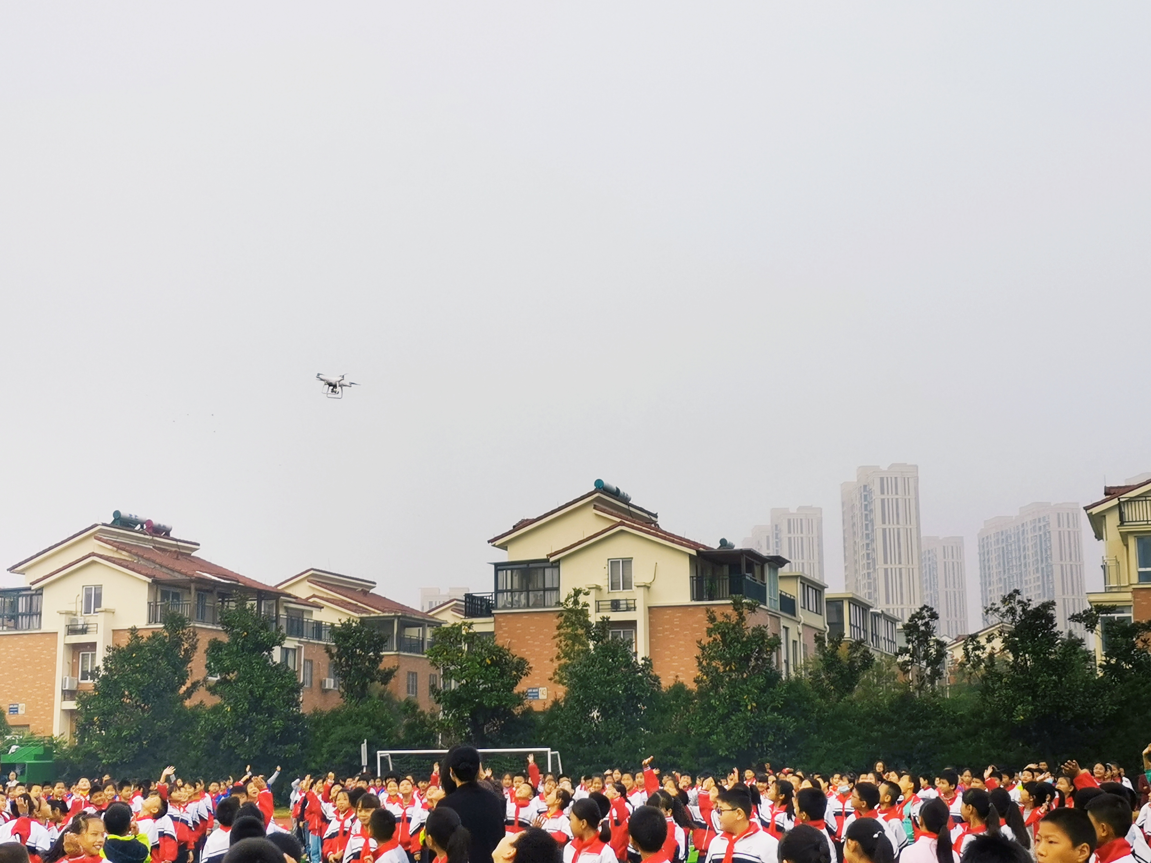 仁皇山小学:第九届校园科技节开幕