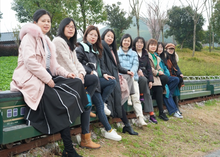 长兴华盛高中:乘风破浪的女神来啦,恭迎圣驾!