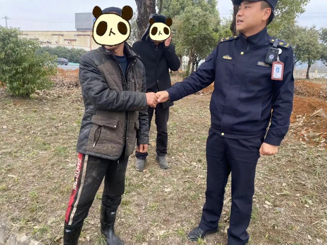 3_394383
